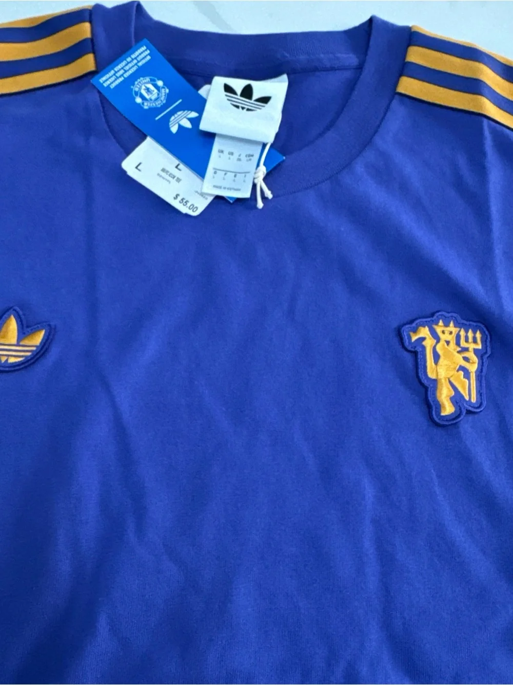 NWT adidas Manchester United FC Terrace  Icon Tee  Men's Size L T-Shirt  JN2823